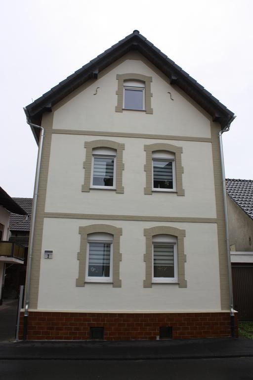Gaestehaus Bachmann Dutenhofen Екстериор снимка